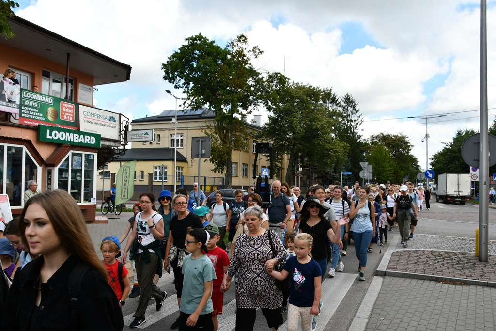 Pielgrzymka na Jasną Górę wyruszyła z Wegrowa