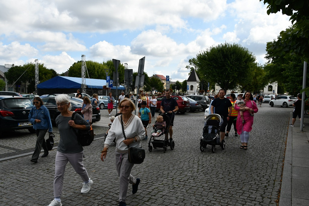 Pielgrzymka na Jasną Górę wyruszyła z Wegrowa