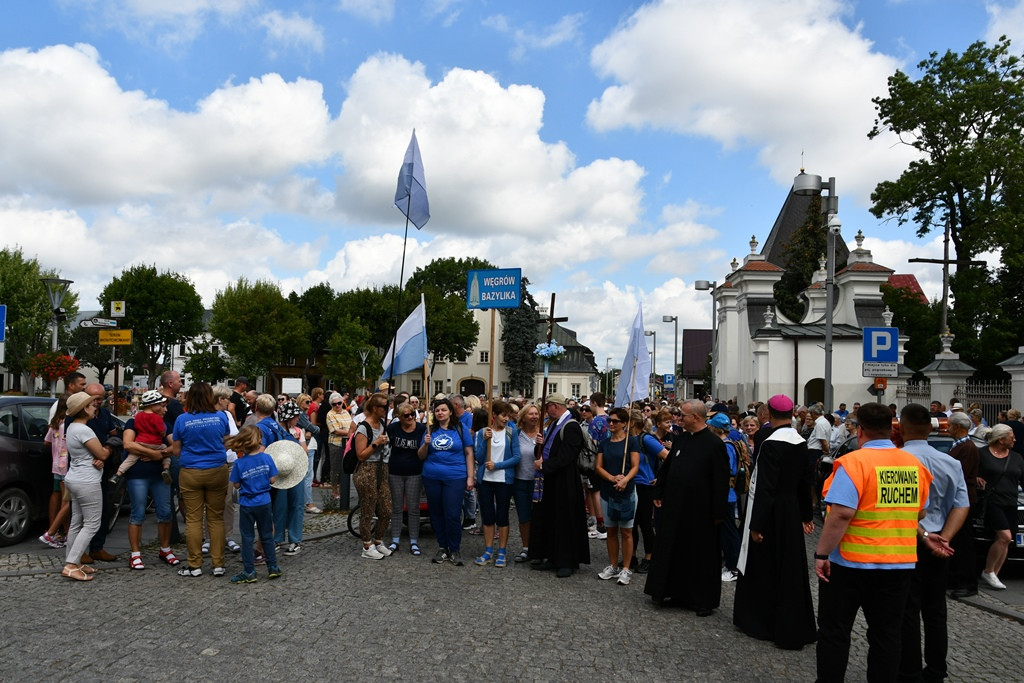 Pielgrzymka na Jasną Górę wyruszyła z Wegrowa