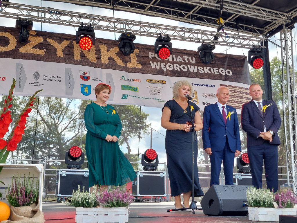 Dożynki Powiatu Węgrowskiego w Wierzbnie