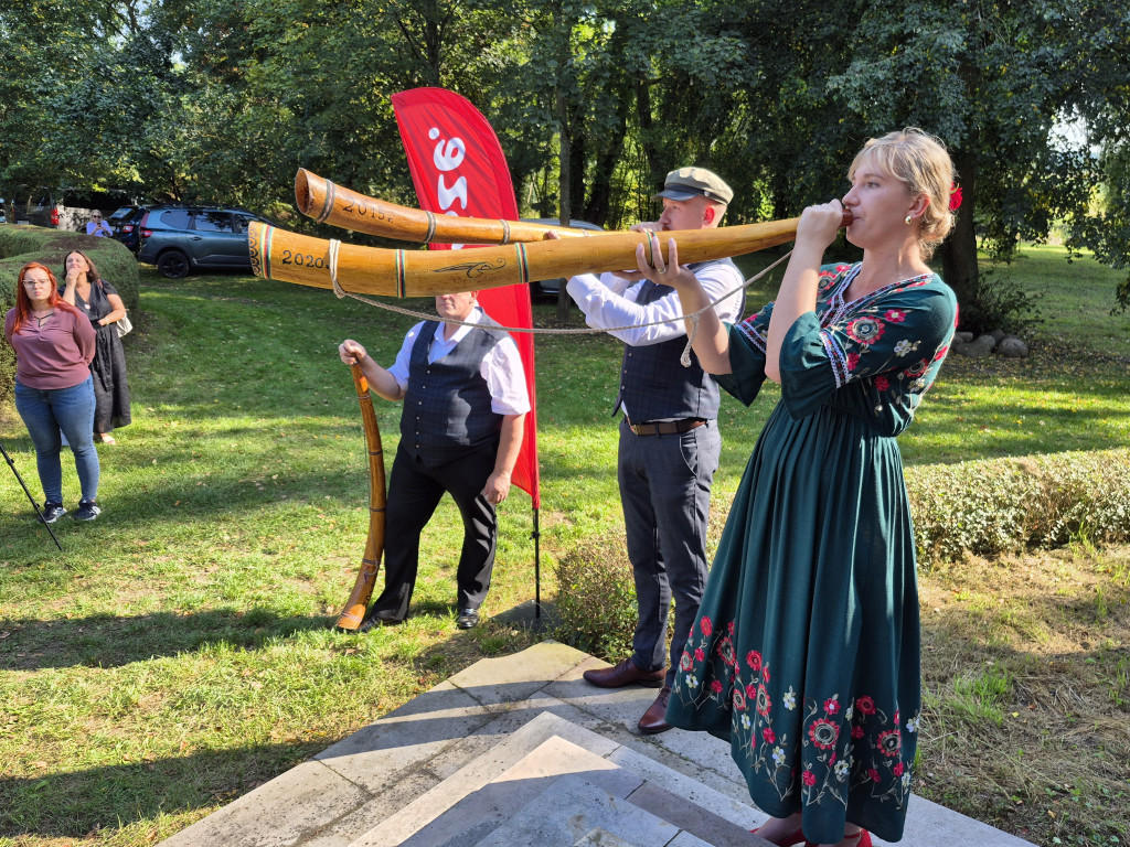 Dwór w Paplinie zmienił właściciela