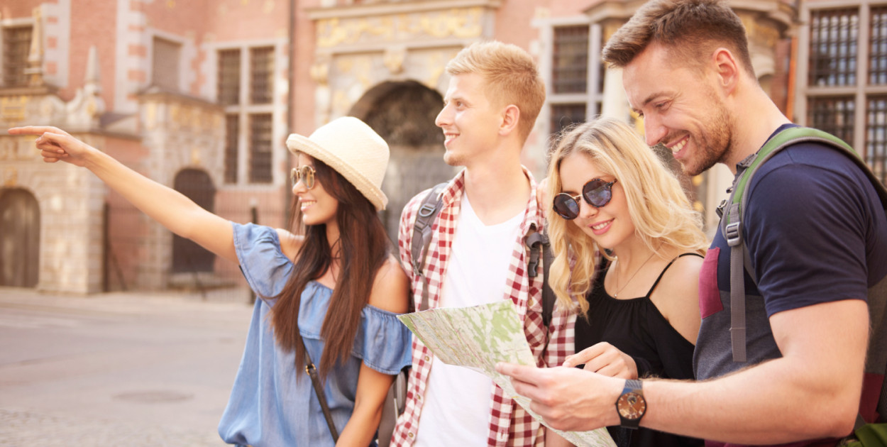 Polska coraz popularniejsza. Ilu turystów odwiedziło nasz kraj w 2024 roku?