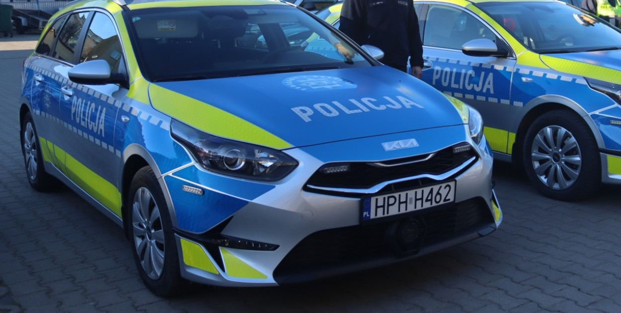 Przełożył tablice rejestracyjne z samochodu swojego brata na swój pojazd, grozi mu