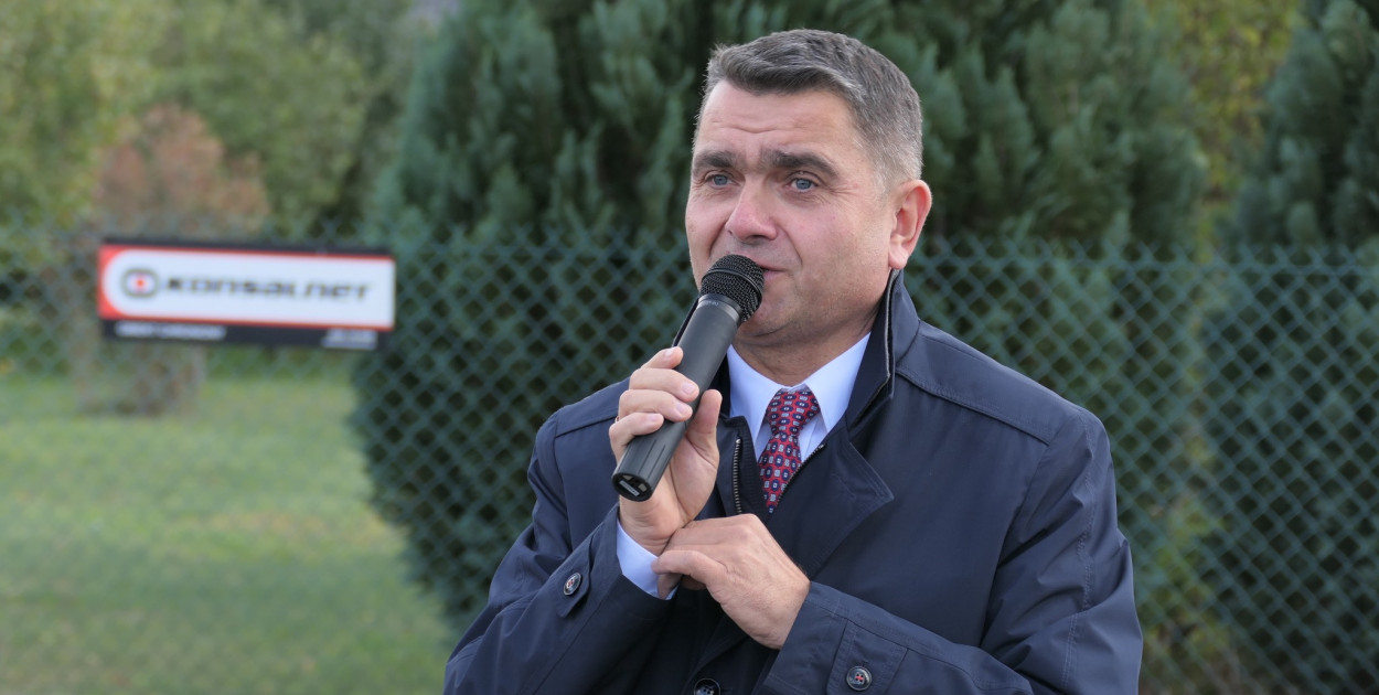 Burmistrz i Skarbniczka Gminy Łochów wracają do pracy. Sąd uchylił zawieszenie