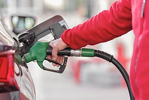 Ceny paliw. Kierowcy nie odczują zmian, eksperci mówią o "napiętej sytuacji"-7420