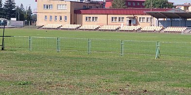 Pieniądze na przebudowę stadionu przepadną?-8936