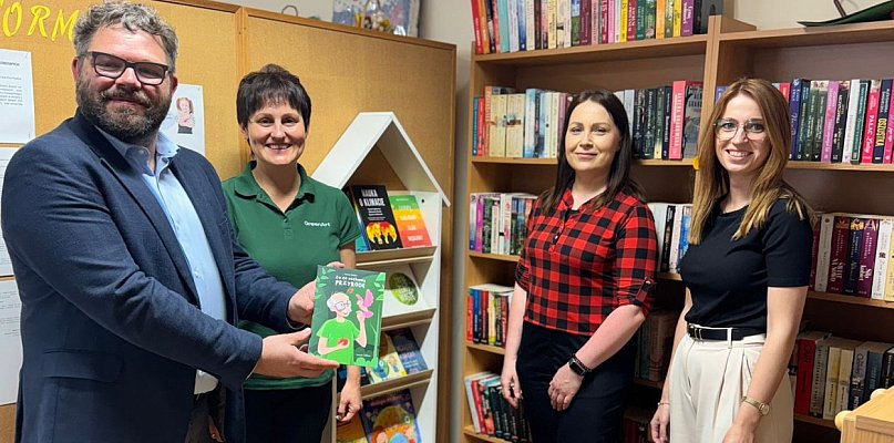 Gminne biblioteki w Miedznie i Liwie z nowymi ekopółkami od GreenArt Development - 11255