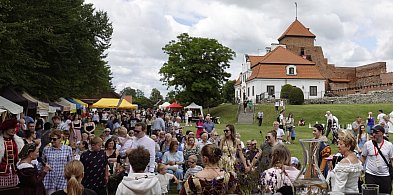 Zamkowa kuchnia przyciągnęła smakoszy-11427