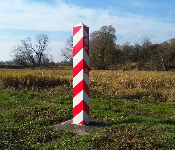 Nie każdy przejedzie bez zatrzymania. Wracają kontrole na granicach Polski-11440