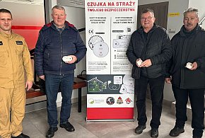 "Czadowa Straż" także w Węgrowie. Mieszkańcy odebrali bezpłatne czujniki