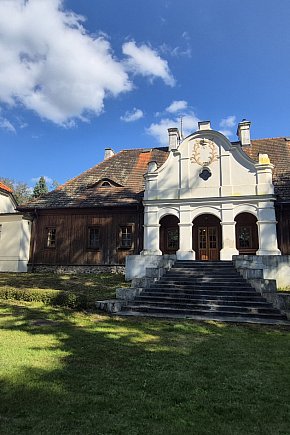 Dwór w Paplinie zmienił właściciela-73