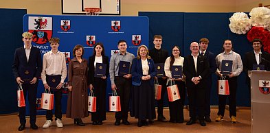 II Powiatowa Gala Sportu. Najlepsi sportowcy z powiatu węgrowskiego nagrodzeni