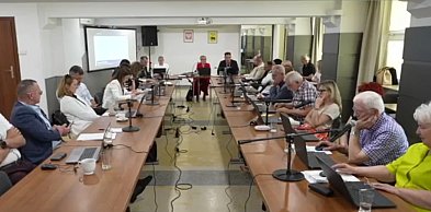 Roszady w Komisji Zdrowia, Oświaty i Kultury. Tomasz Rowicki zastąpi Romana Postka