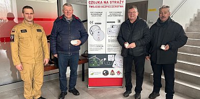 "Czadowa Straż" także w Węgrowie. Mieszkańcy odebrali bezpłatne czujniki