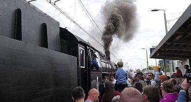 Tłumy podziwiały stuletni pociąg na PKP w Łochowie