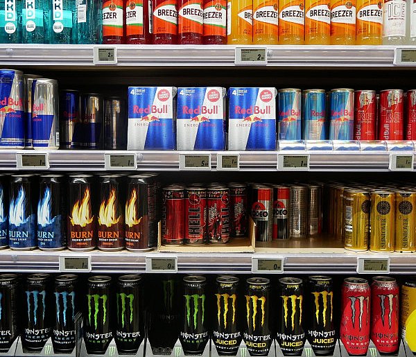 Popularne napoje pójdą ostro w górę. Rząd szykuje podwyżkę VAT-12716