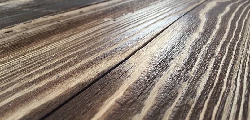 Ręcznie przygotowane drewno do świadomych aranżacji