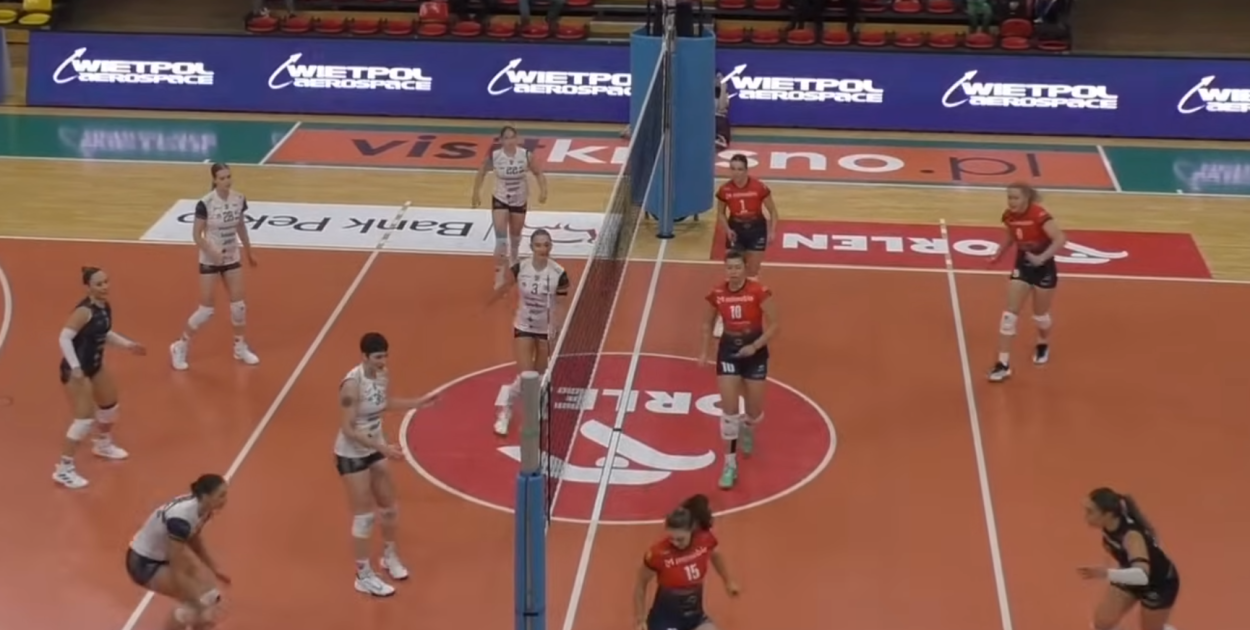 Zrzut ekranu: https://www.youtube.com/live/tMEQRSdJVgI