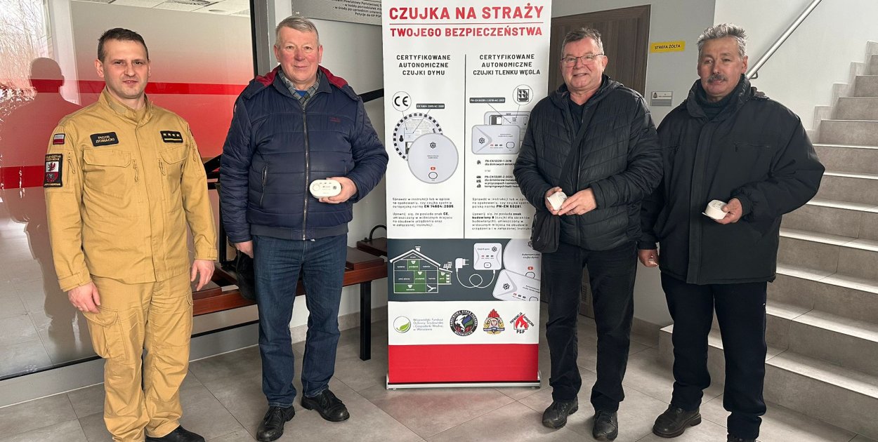 "Czadowa Straż" także w Węgrowie. Mieszkańcy odebrali bezpłatne czujniki